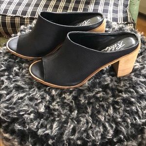 Rebels Black Mules